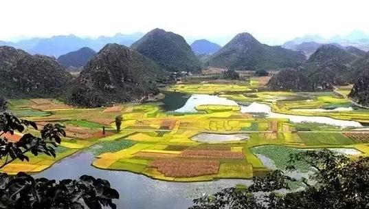 梦想之翼,云南的蓝天白云下