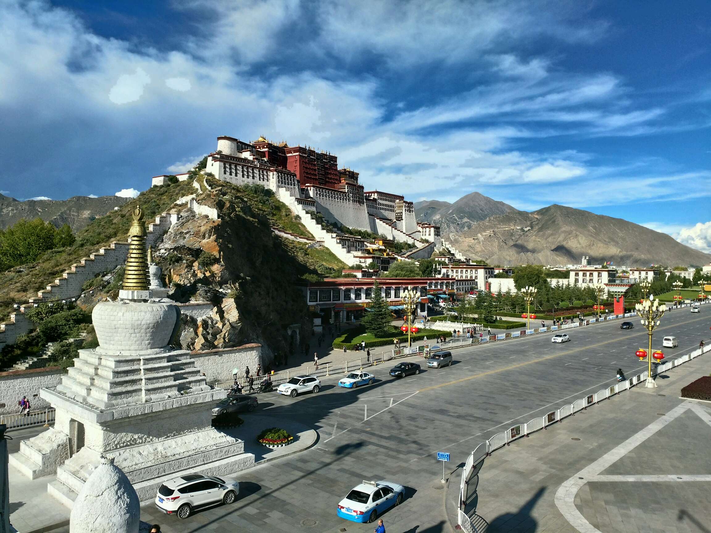 西藏,世界屋脊的璀璨明珠