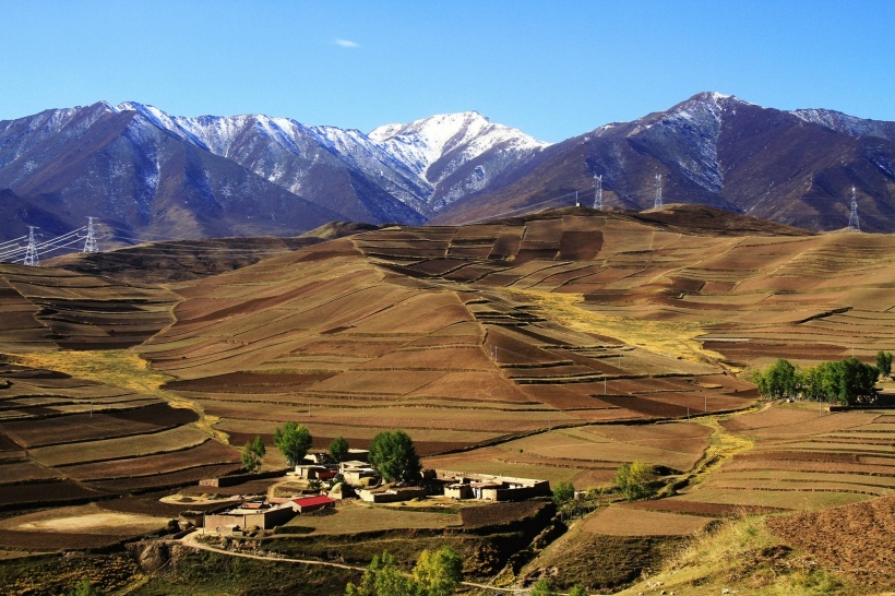 甘肃,历史文化的瑰宝与生态发展的平衡之道